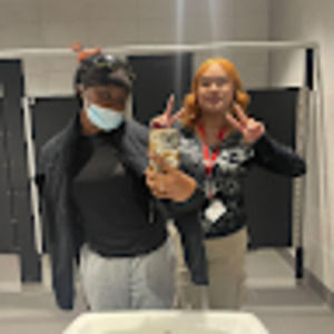 Meet your Posher, Kahleisha